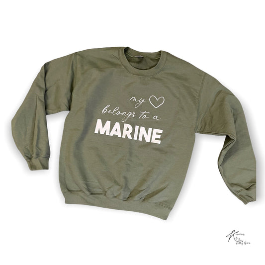 My heart belongs to a Marine - Crewneck Sweatshirt