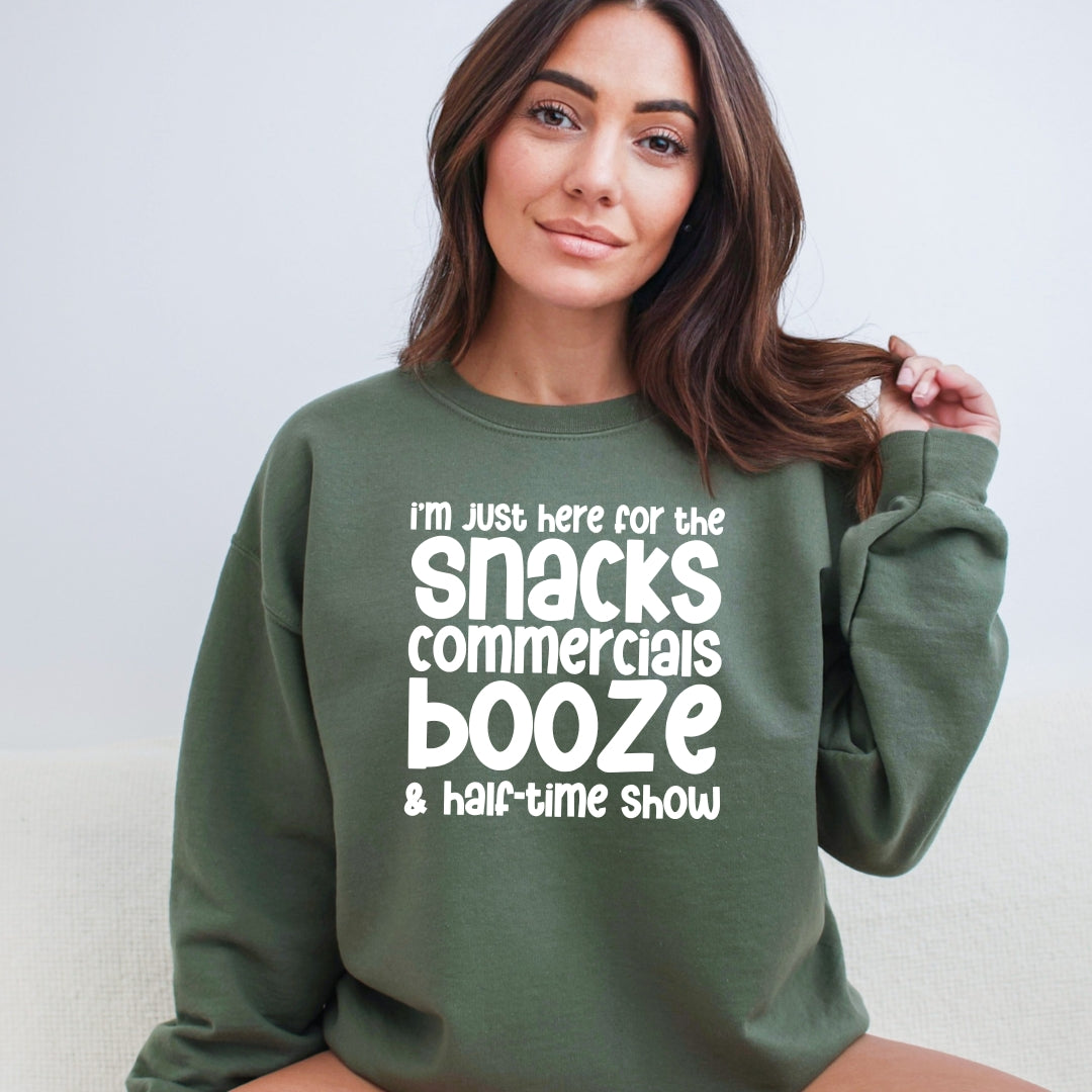 I'm just here for the snacks, commercials, booze & halftime show - Fun Football Crewneck Sweatshirt