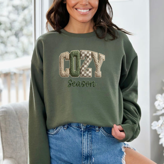 COZY SEASON CREWNECK SWEATSHIRT