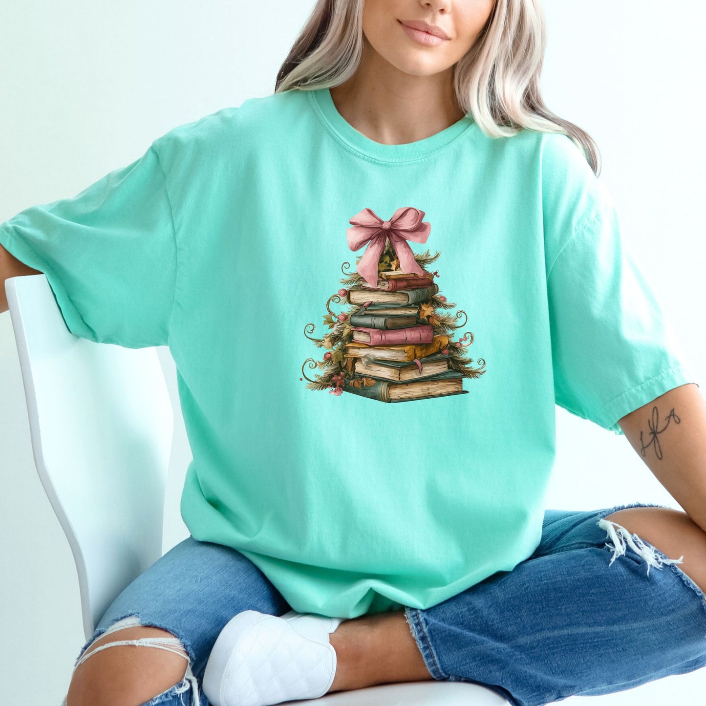 BOOK CHRISTMAS TREE - Comfort Colors ® Heavyweight Ring Spun Tee