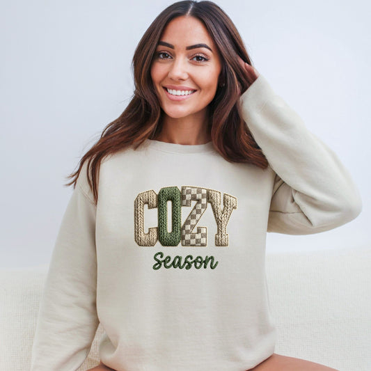 COZY SEASON CREWNECK SWEATSHIRT