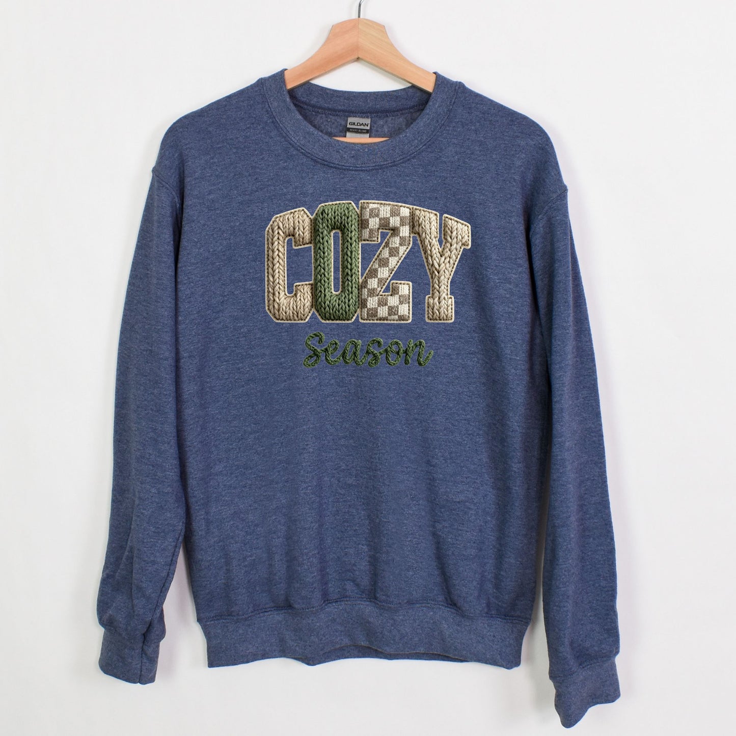 COZY SEASON CREWNECK SWEATSHIRT