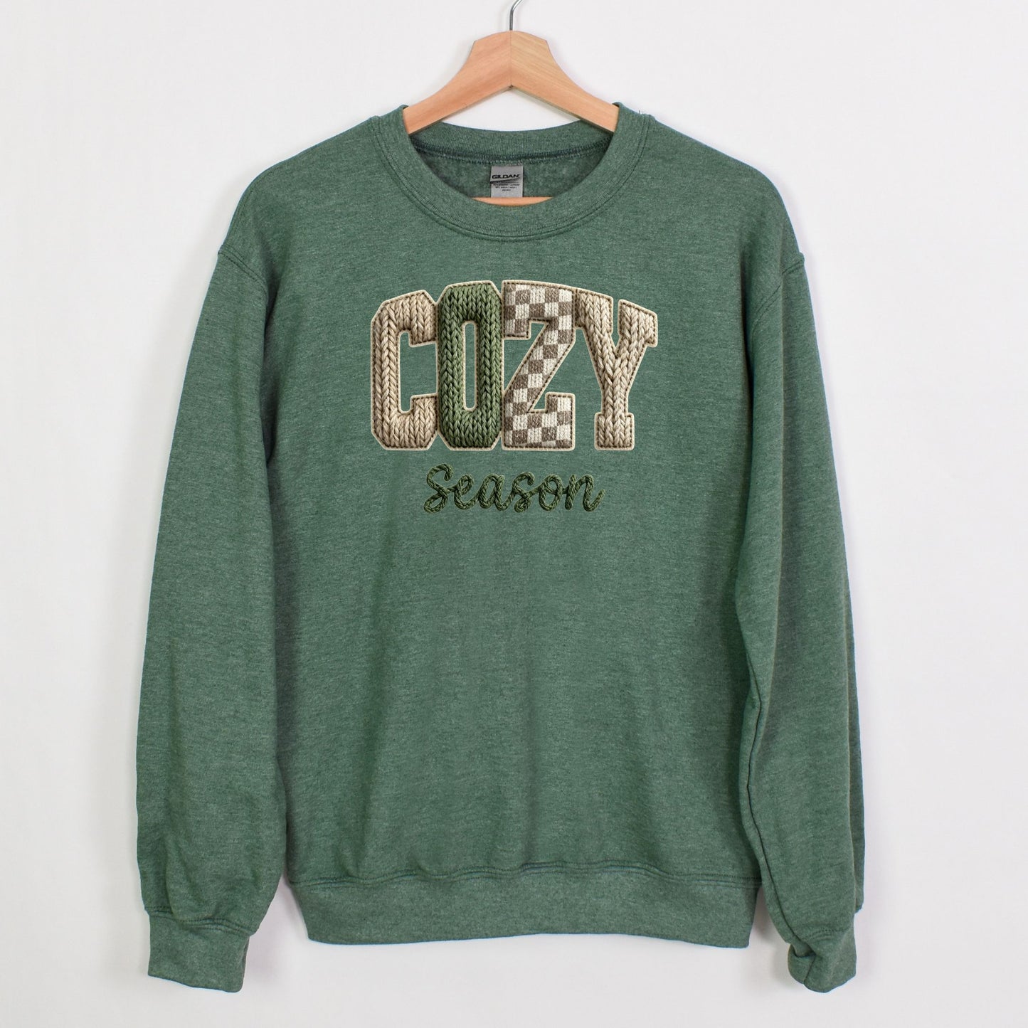 COZY SEASON CREWNECK SWEATSHIRT