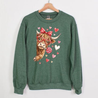 Adorable Peeking Valentine Highland Cow - Heavy Blend Crewneck