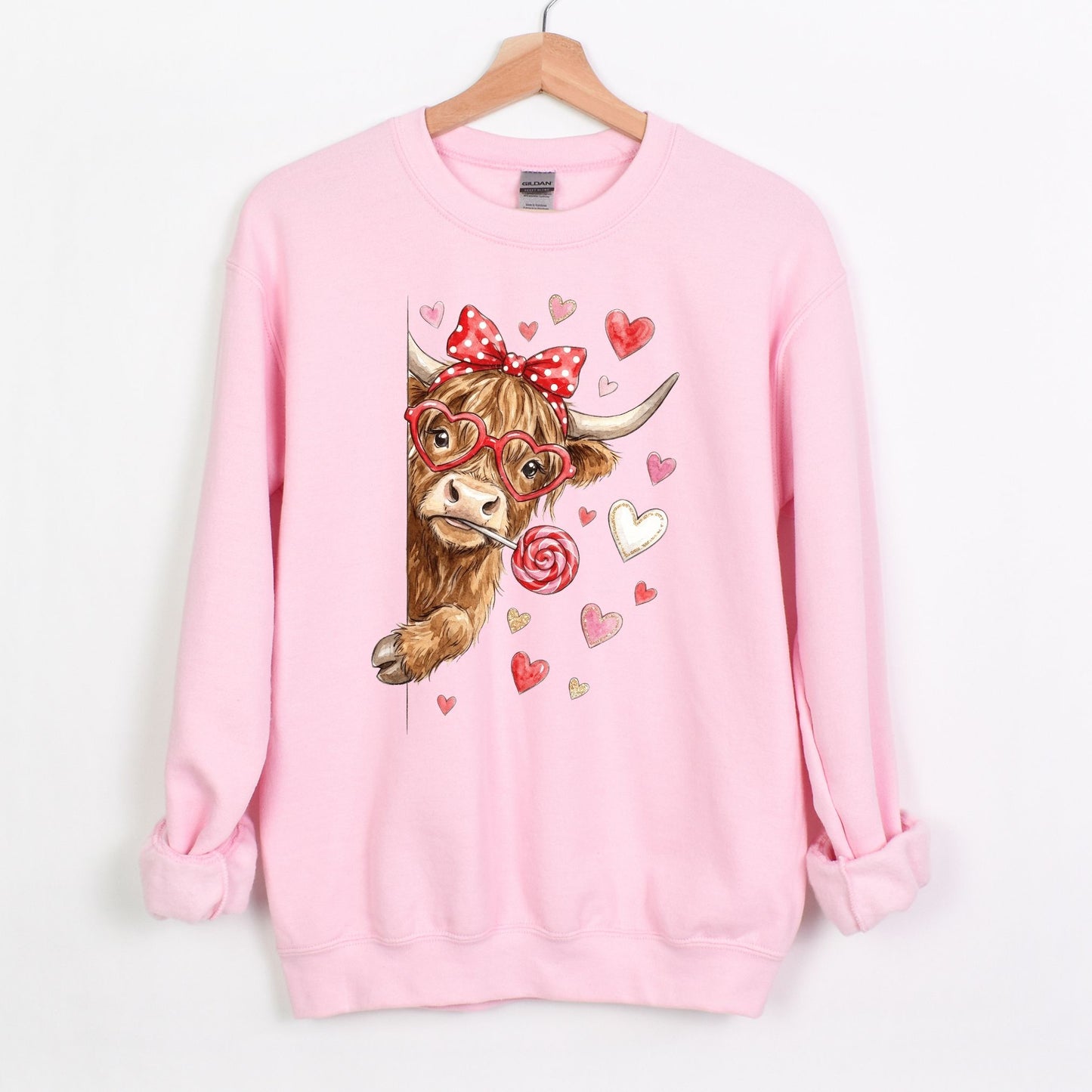 Adorable Peeking Valentine Highland Cow - Heavy Blend Crewneck