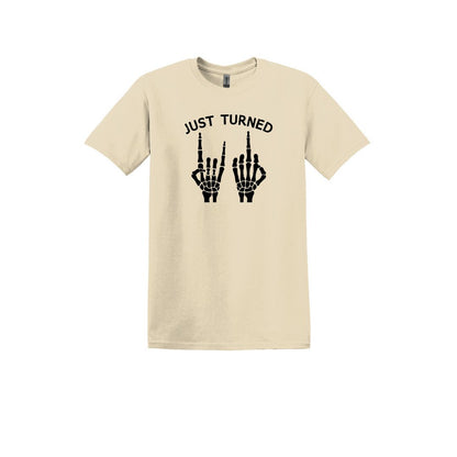 JUST TURNED 21 - Funny 21st Birthday Skeleton Hands T-shirt - Gildan Adult Unisex Heavy Cotton